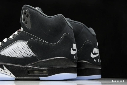Hyperoad “Black Air Reimagined” Jordan Metallic 5 1001